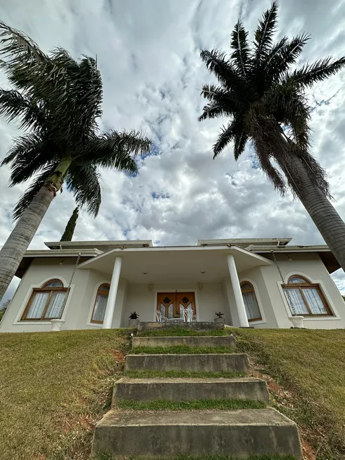 Foto 1 de Casa de Condomínio com 4 Quartos à venda, 330m² em Condominio Jardim das Palmeiras, Bragança Paulista