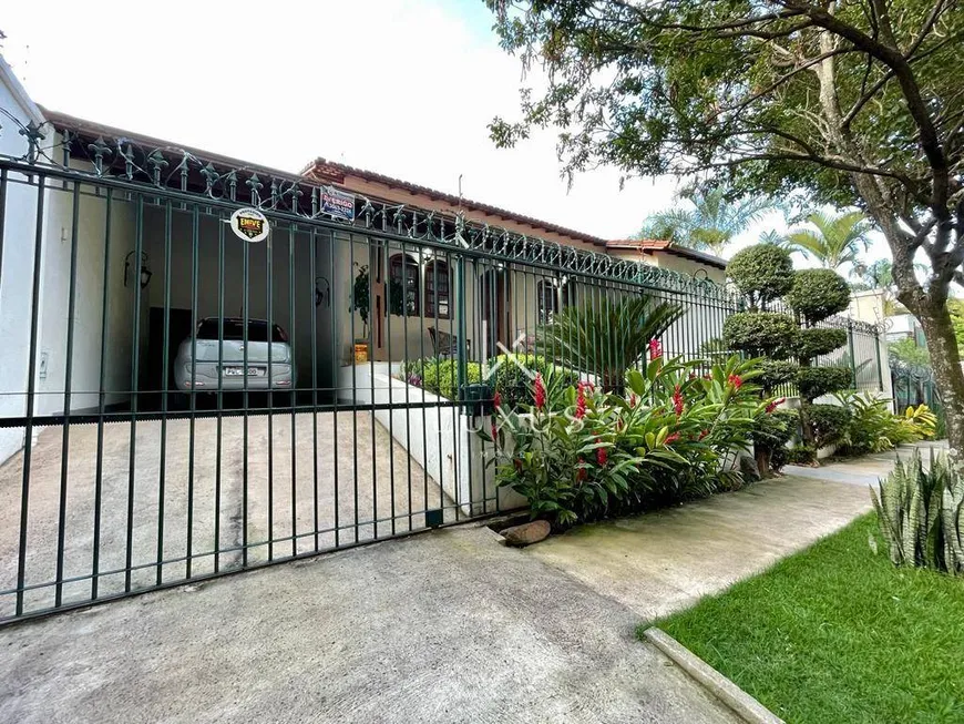Foto 1 de Casa com 3 Quartos à venda, 161m² em Santa Lúcia, Belo Horizonte