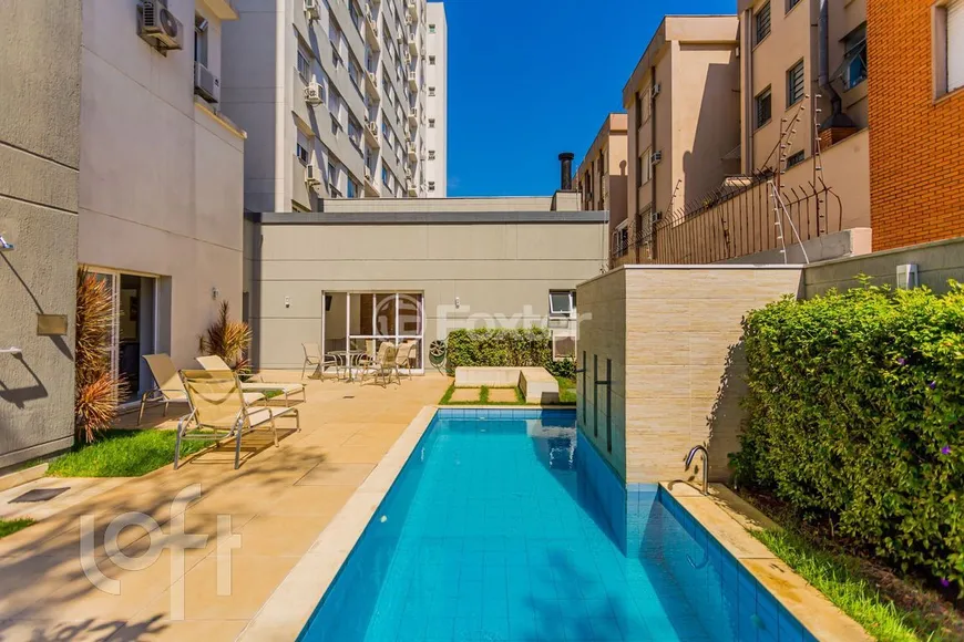 Foto 1 de Apartamento com 2 Quartos à venda, 56m² em Medianeira, Porto Alegre