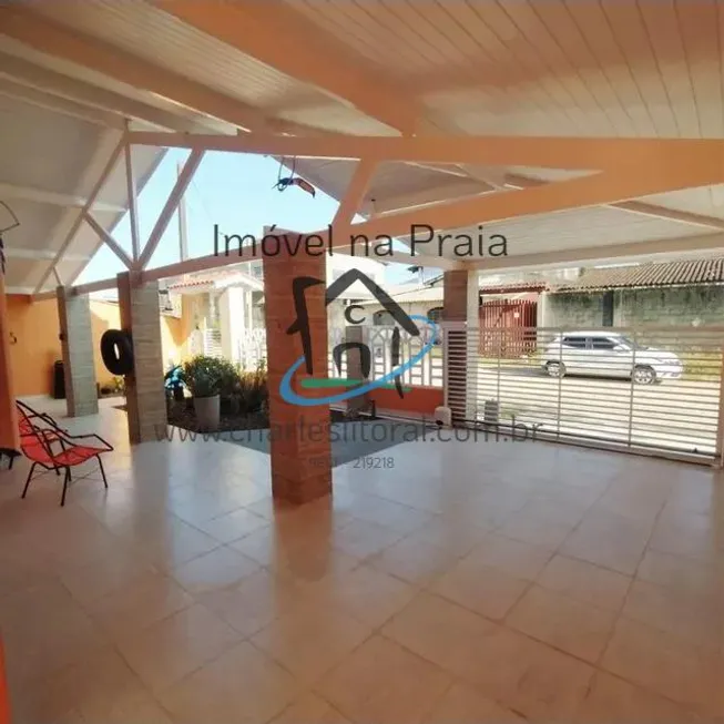 Foto 1 de Casa com 4 Quartos à venda, 300m² em PRAIA DE MARANDUBA, Ubatuba