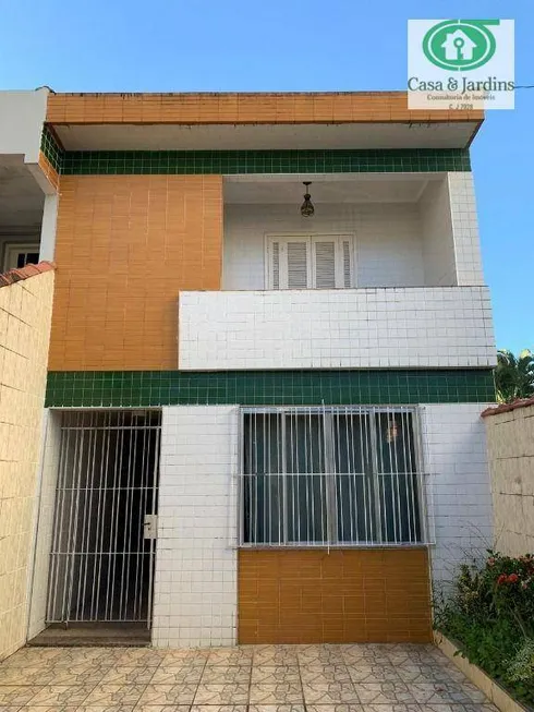 Foto 1 de Casa com 3 Quartos para venda ou aluguel, 229m² em Vila Belmiro, Santos