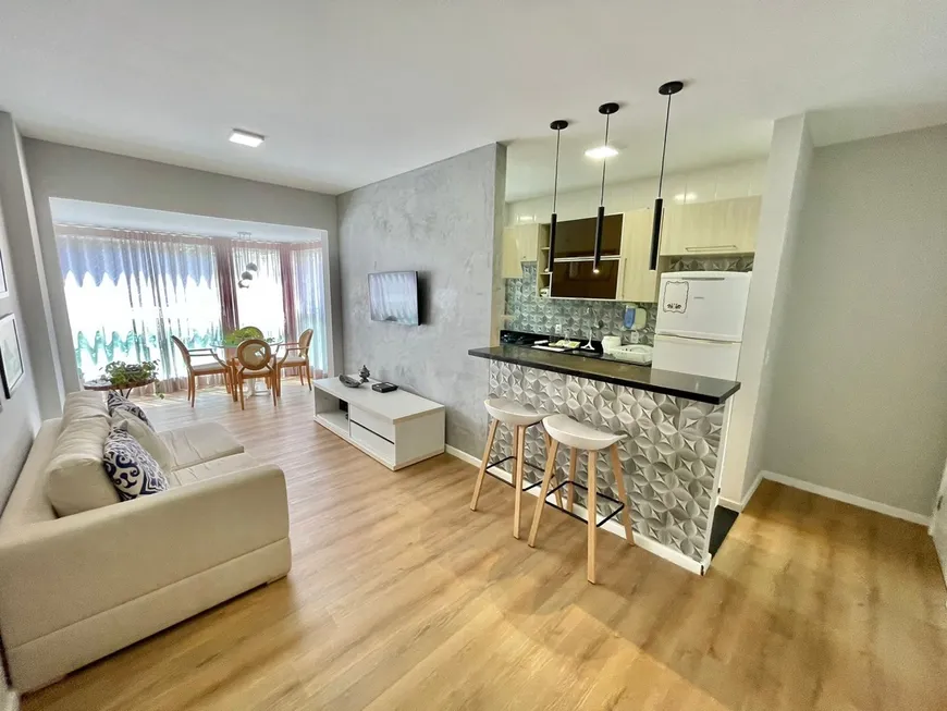 Foto 1 de Apartamento com 2 Quartos à venda, 70m² em Barra, Salvador