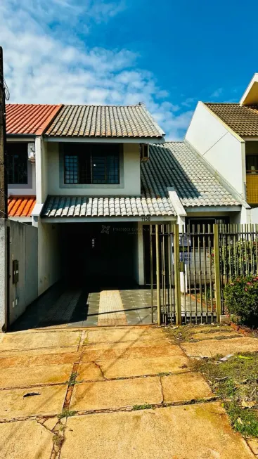 Foto 1 de Sobrado com 3 Quartos à venda, 138m² em Zona 20, Maringá