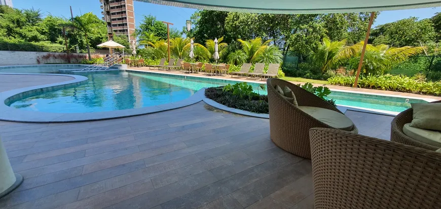 Foto 1 de Apartamento com 4 Quartos à venda, 136m² em Ilha do Retiro, Recife