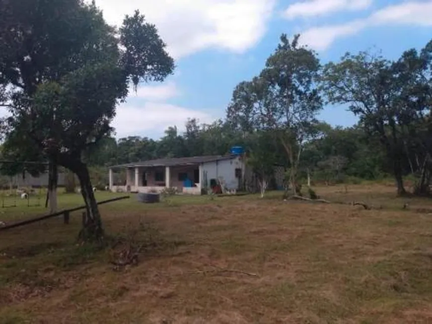 Foto 1 de Fazenda/Sítio com 3 Quartos à venda, 75m² em Jardim Aguapeu, Itanhaém