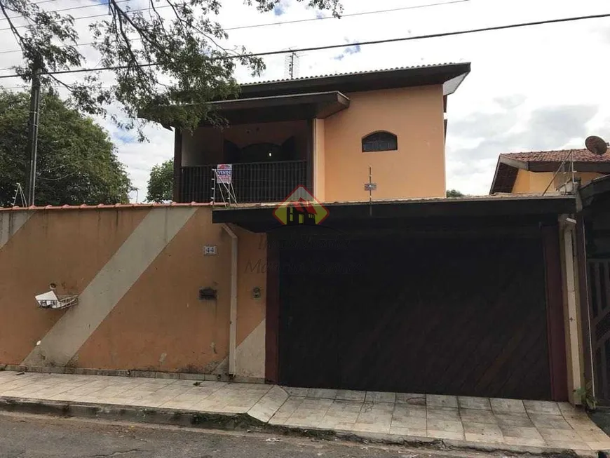 Foto 1 de Sobrado com 3 Quartos à venda, 230m² em Granja Daniel, Taubaté