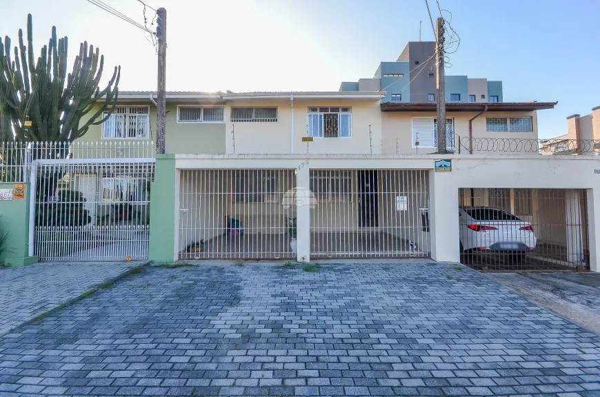 Foto 1 de Sobrado com 3 Quartos à venda, 85m² em Cajuru, Curitiba