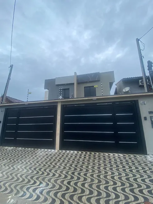 Foto 1 de Sobrado com 3 Quartos à venda, 117m² em Vila Tupi, Praia Grande