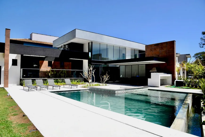 Foto 1 de Casa de Condomínio com 5 Quartos à venda, 470m² em Condominio Lago Azul Golf Clube, Aracoiaba da Serra