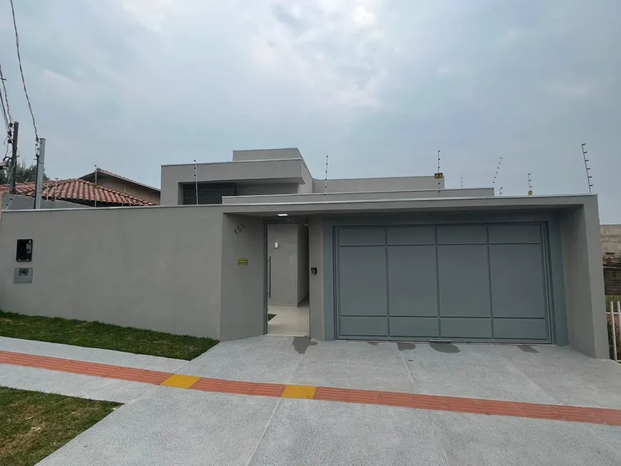 Foto 1 de Casa com 3 Quartos à venda, 185m² em Caranda Bosque, Campo Grande