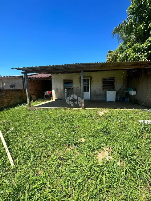 Foto 1 de Casa com 2 Quartos à venda, 400m² em Umbu, Alvorada
