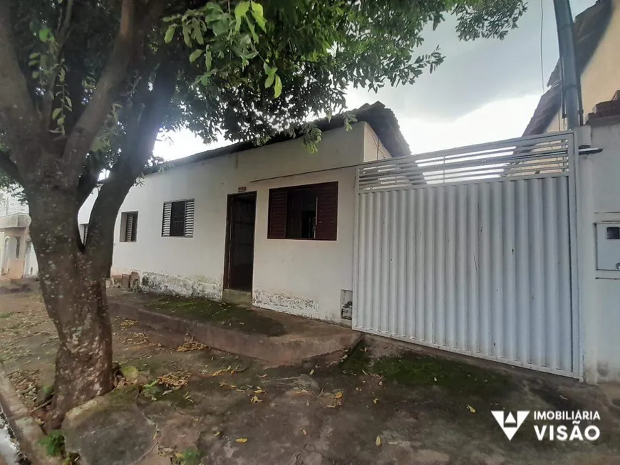Foto 1 de Casa com 2 Quartos para alugar, 44m² em Boa Vista, Uberaba
