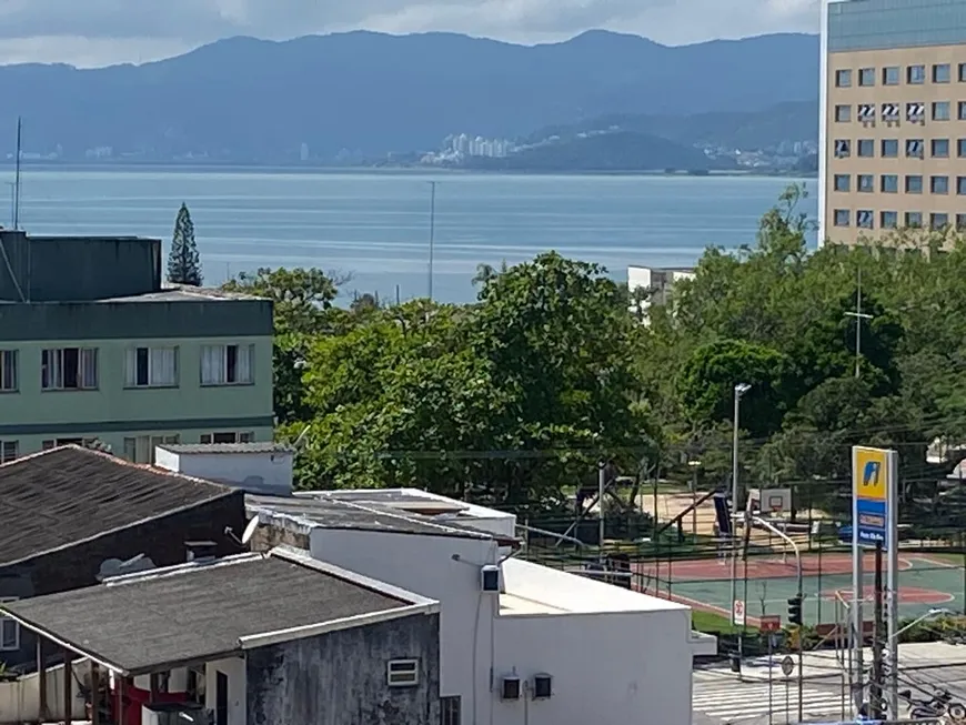 Foto 1 de Apartamento com 3 Quartos à venda, 105m² em Canto, Florianópolis