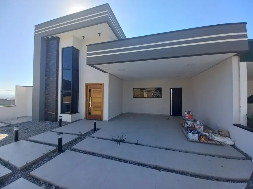 Foto 1 de Casa de Condomínio com 3 Quartos à venda, 150m² em Caçapava Velha, Caçapava