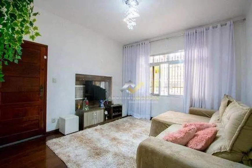 Foto 1 de Sobrado com 2 Quartos para alugar, 290m² em Vila Pires, Santo André