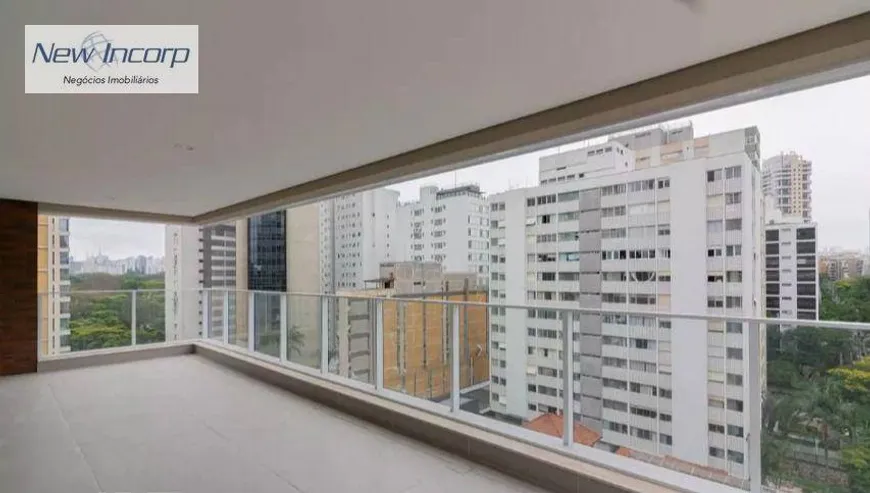 Foto 1 de Apartamento com 4 Quartos à venda, 330m² em Itaim Bibi, São Paulo