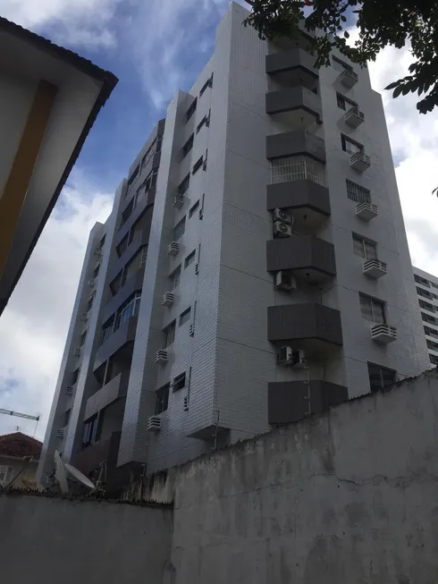 Foto 1 de Apartamento com 5 Quartos à venda, 201m² em Madalena, Recife