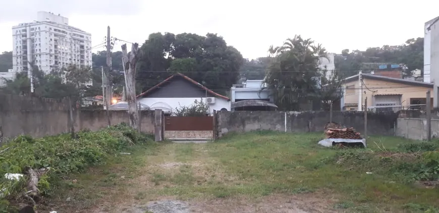 Foto 1 de Lote/Terreno à venda, 525m² em Santa Rosa, Niterói