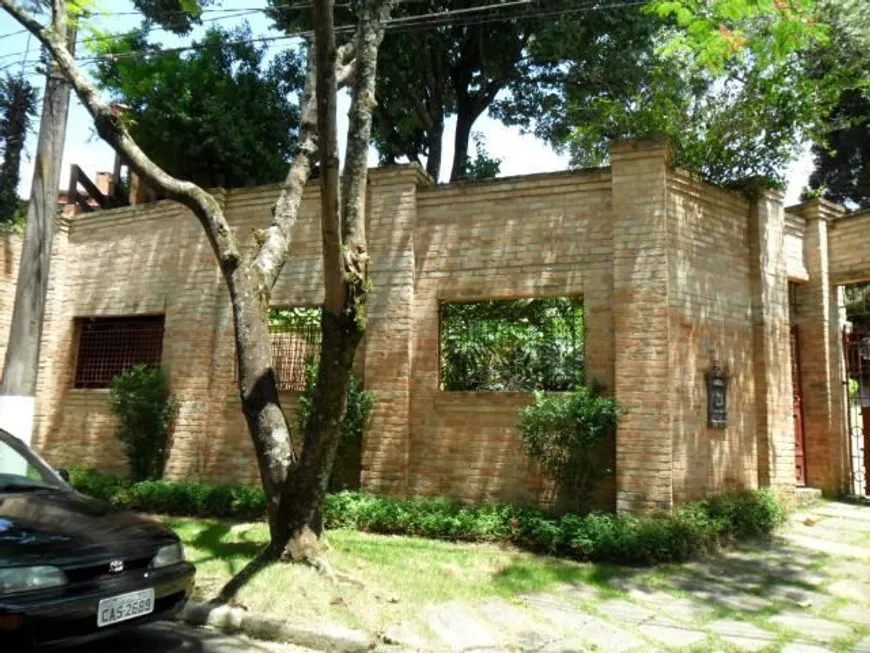 Foto 1 de Casa com 4 Quartos à venda, 450m² em Chacara Vale do Rio Cotia, Carapicuíba