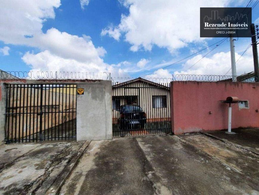 Casa na Rua Cidade de Maria Helena, 526, Fazendinha em Curitiba