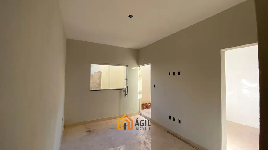 Foto 1 de Casa com 2 Quartos à venda, 55m² em Jardim Vila Rica, São Joaquim de Bicas