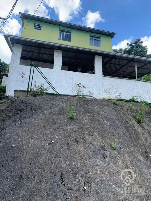 Foto 1 de Casa com 9 Quartos à venda, 500m² em Vilage, Nova Friburgo