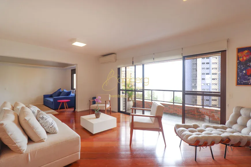 Foto 1 de Apartamento com 3 Quartos à venda, 176m² em Vila Suzana, São Paulo