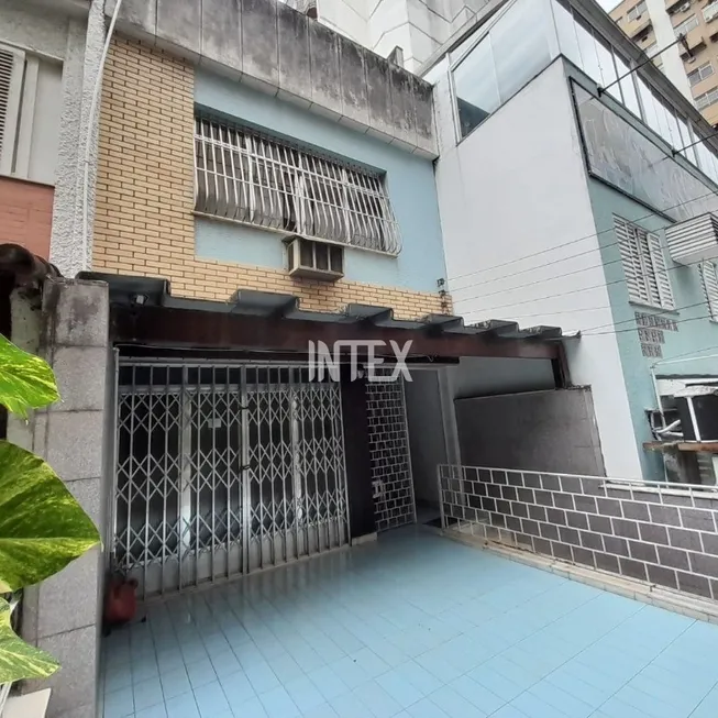 Foto 1 de Sobrado com 4 Quartos à venda, 150m² em Icaraí, Niterói