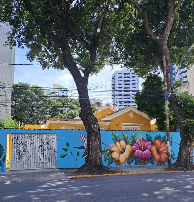 Foto 1 de Casa com 5 Quartos para venda ou aluguel, 206m² em Espinheiro, Recife