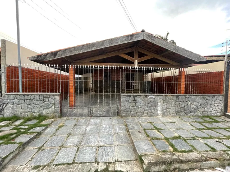 Foto 1 de Casa com 2 Quartos à venda, 80m² em Liberdade, Campina Grande