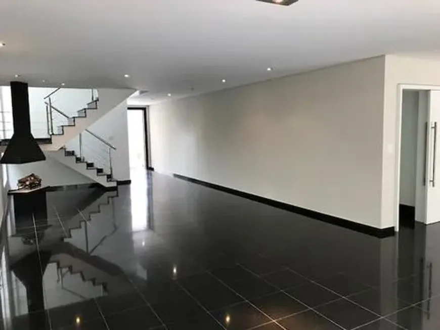 Foto 1 de Casa com 3 Quartos à venda, 146m² em Jardim Satélite, São José dos Campos