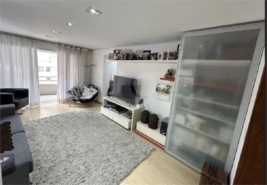 Foto 1 de Apartamento com 4 Quartos à venda, 110m² em Moema, São Paulo