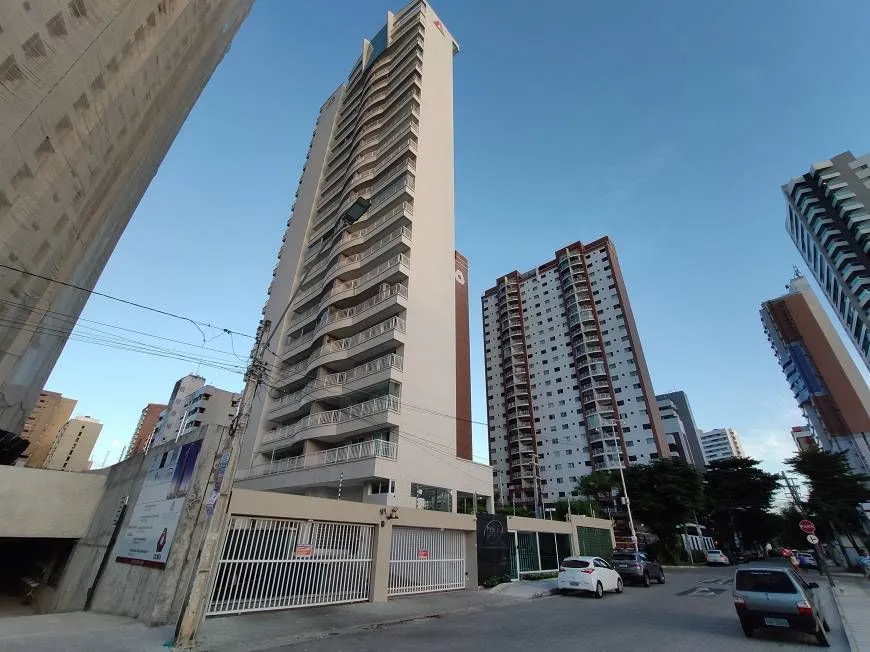 Foto 1 de Apartamento com 2 Quartos à venda, 122m² em Meireles, Fortaleza