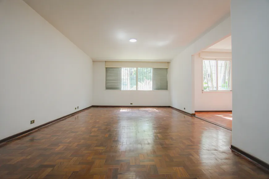 Foto 1 de Apartamento com 3 Quartos à venda, 148m² em Higienópolis, São Paulo