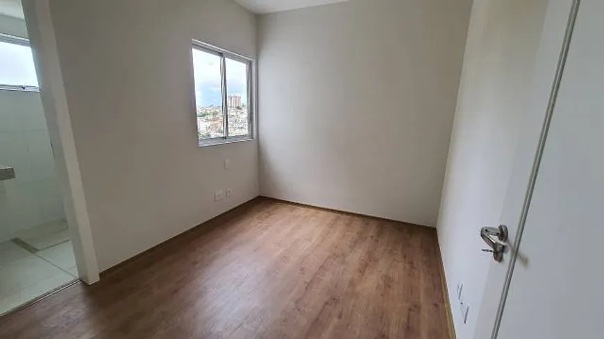 Foto 1 de Apartamento com 3 Quartos à venda, 71m² em João Pinheiro, Belo Horizonte