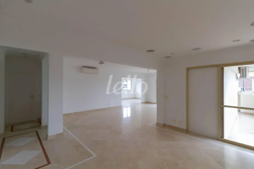 Foto 1 de Apartamento com 4 Quartos para alugar, 285m² em Perdizes, São Paulo