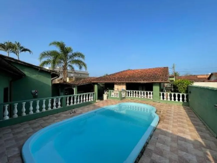 Foto 1 de Casa com 5 Quartos à venda, 165m² em Jardim das Palmeiras, Itanhaém