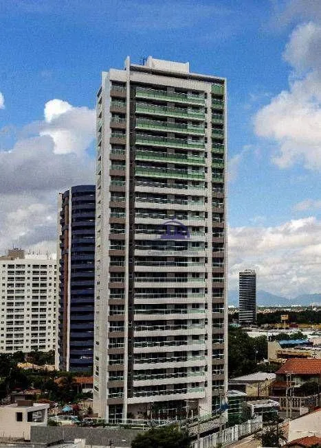 Foto 1 de Apartamento com 3 Quartos à venda, 90m² em Guararapes, Fortaleza