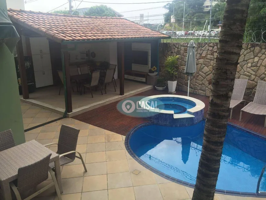 Foto 1 de Casa de Condomínio com 3 Quartos à venda, 270m² em Badu, Niterói