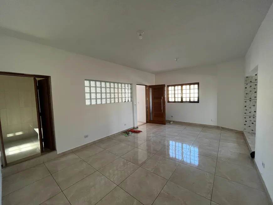 Foto 1 de Casa com 4 Quartos à venda, 170m² em Jardim Dona Benta, Suzano