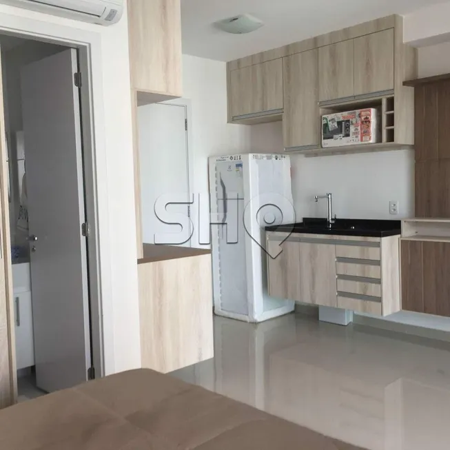 Foto 1 de Apartamento com 1 Quarto para alugar, 35m² em Barra Funda, São Paulo