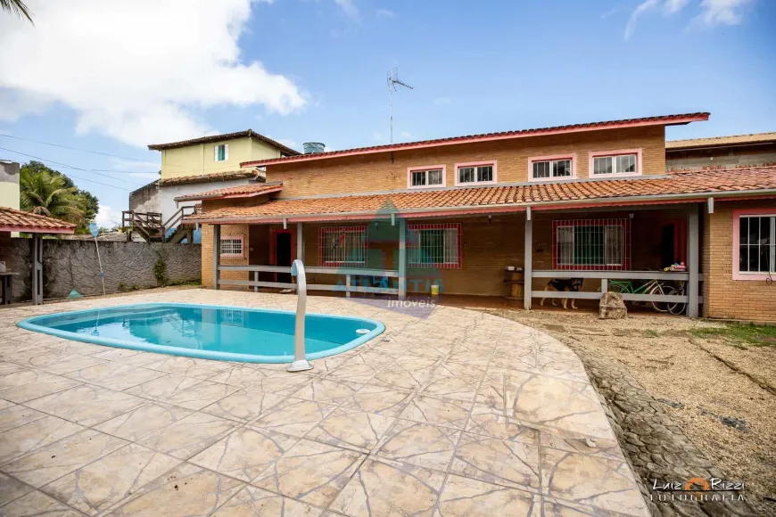 Foto 1 de Casa com 3 Quartos à venda, 155m² em Praia do Sapê, Ubatuba