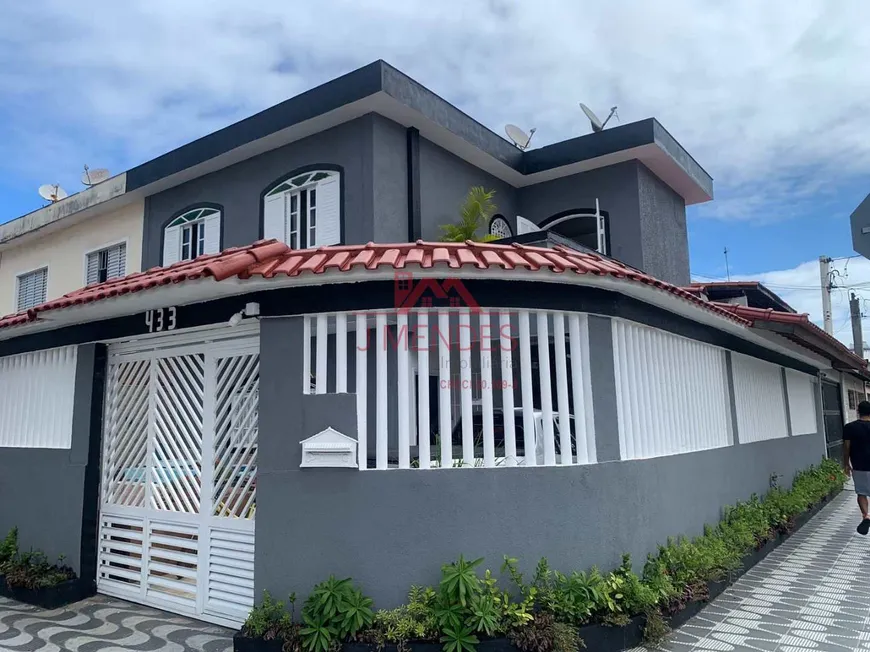 Foto 1 de Sobrado com 4 Quartos à venda, 123m² em Cidade Ocian, Praia Grande