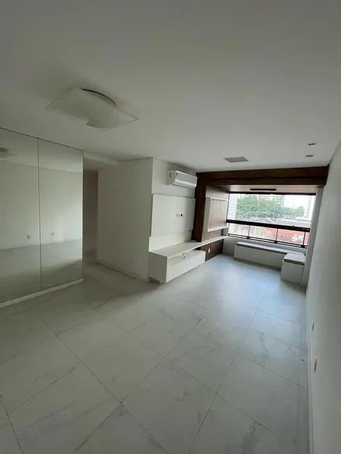 Foto 1 de Apartamento com 3 Quartos à venda, 84m² em Encruzilhada, Recife