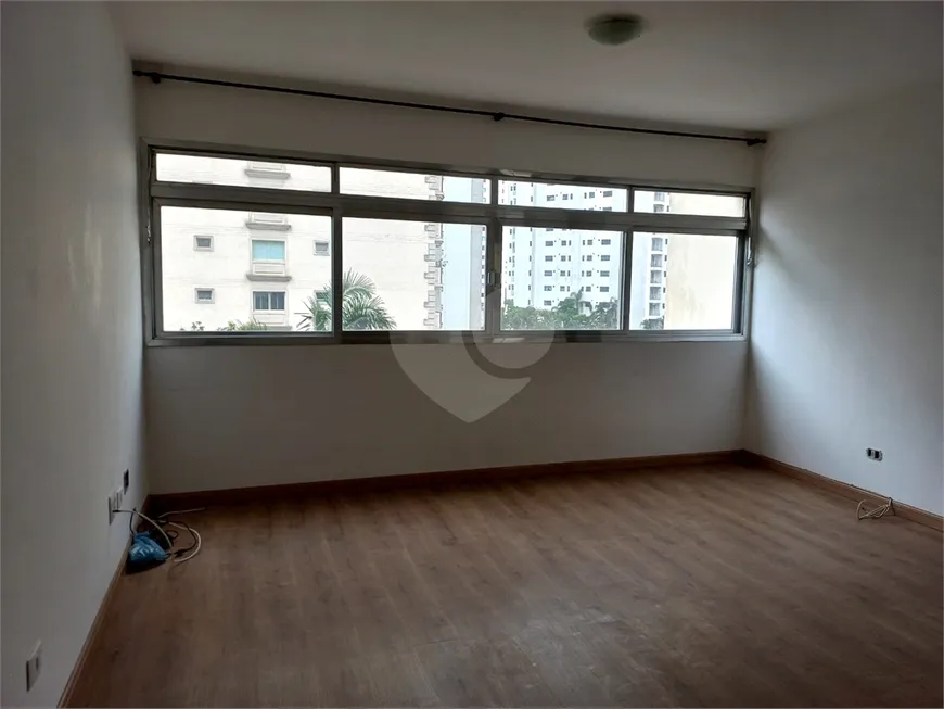 Foto 1 de Apartamento com 3 Quartos à venda, 90m² em Moema, São Paulo