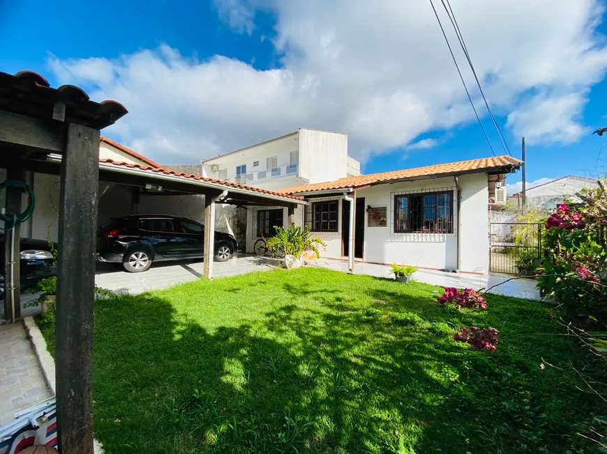 Foto 1 de Casa com 3 Quartos à venda, 172m² em Jardim Atlântico, Florianópolis