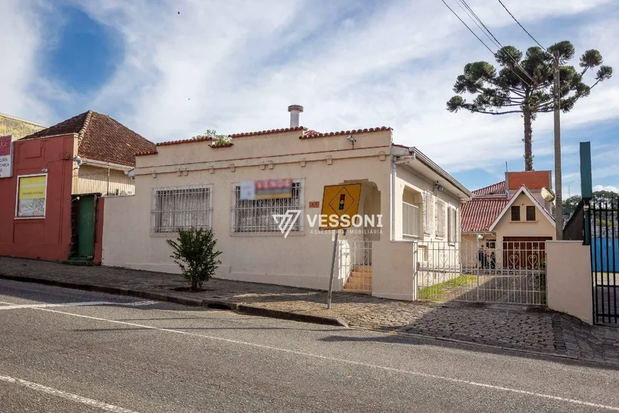 Foto 1 de Casa com 4 Quartos à venda, 420m² em São Francisco, Curitiba
