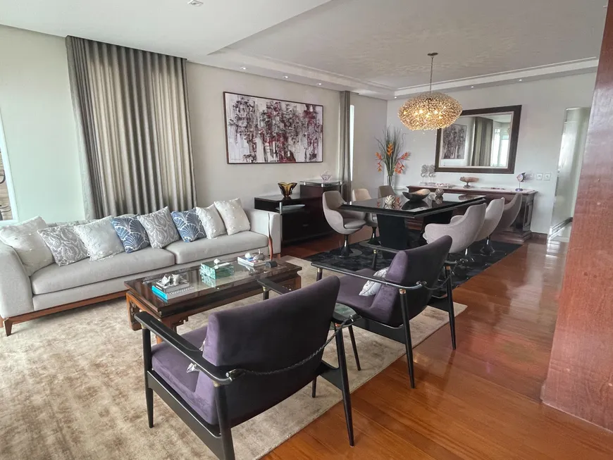 Foto 1 de Apartamento com 4 Quartos à venda, 232m² em Graça, Salvador