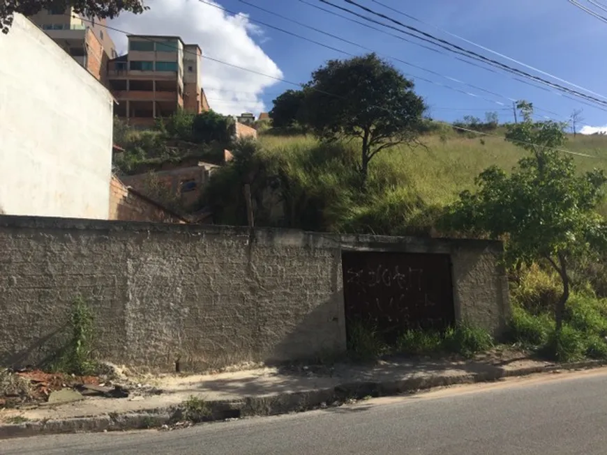 Foto 1 de Lote/Terreno à venda, 260m² em Novo Horizonte, Sabará