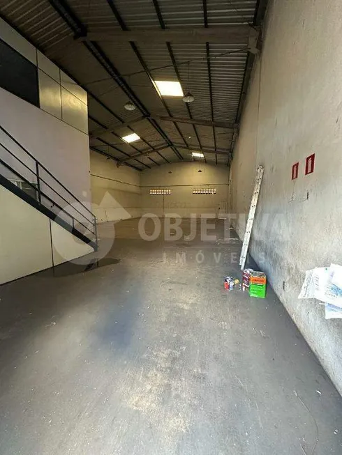 Foto 1 de Galpão/Depósito/Armazém para alugar, 360m² em Tibery, Uberlândia